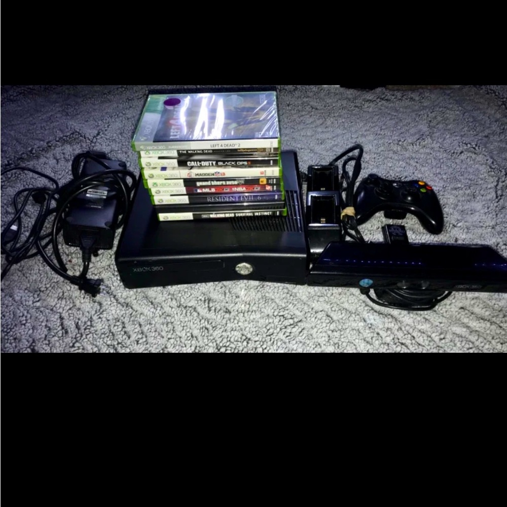 Microsoft Xbox 360 Black Console (with games)